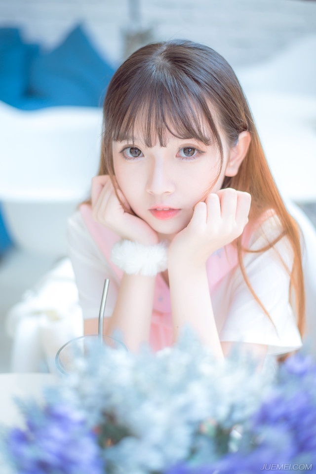 懒惰也是天生的，勤奋需自己努力，一放松就懒了。